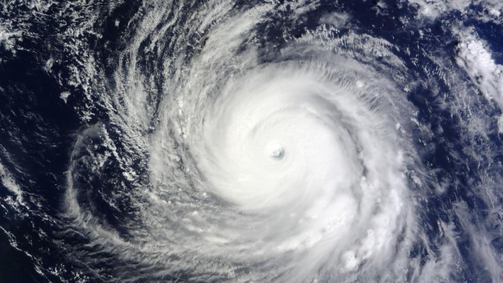 中央气象台：“桦加沙”登陆强度或达超强台风级