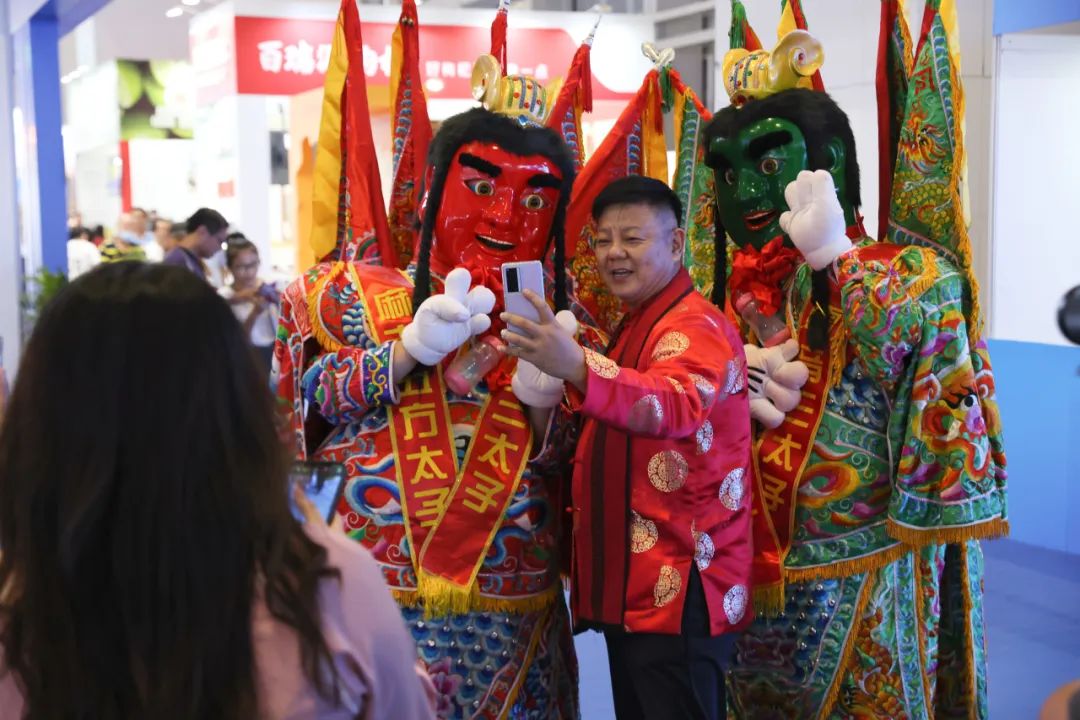 “电音三太子”在第十五届台博会现场