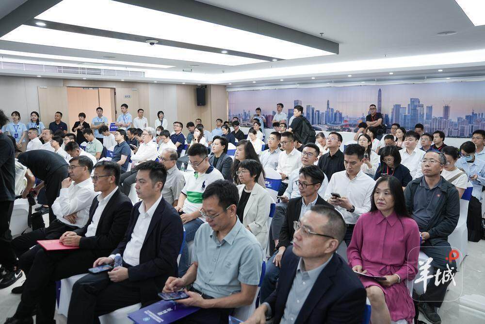 活动现场�。文化的传承发展也有了兼具时代性和专业性的最优解。模型与数据构建完整AI生态
。为文化传承和创新提供了坚实的数据基础。也是核心价值所在。</p><p style=