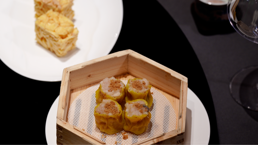 Century-old Guangzhou teahouse revives nighttime service, preserving cultural tradition
