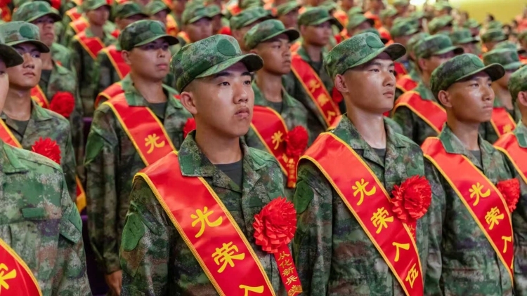 青春献国防，热血踏征程 ！各地欢送秋季入伍新兵