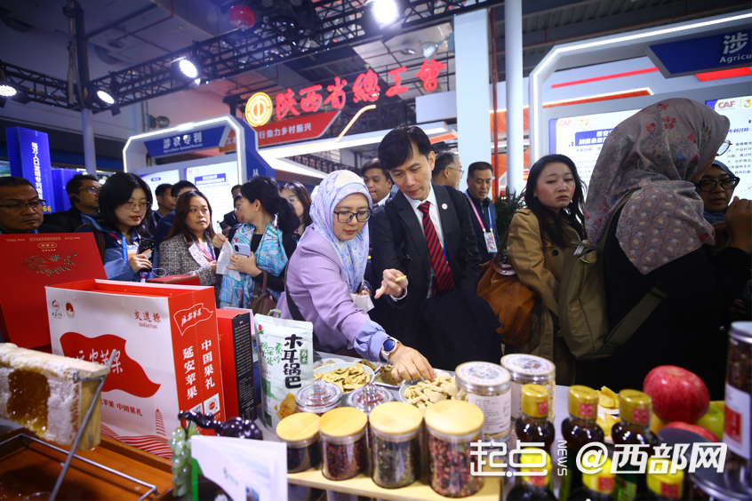 正在上传... 展区现场