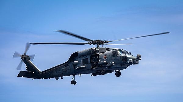 2架美军机在南海相继坠毁，机上全部3名机组人员被救起