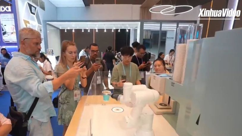 Global buyers rush to the Canton Fair, hunting for the next big thing