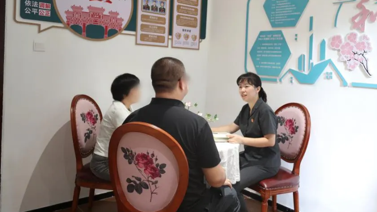 肇庆端州：选派法官进驻婚姻登记处前端化解家事纠纷