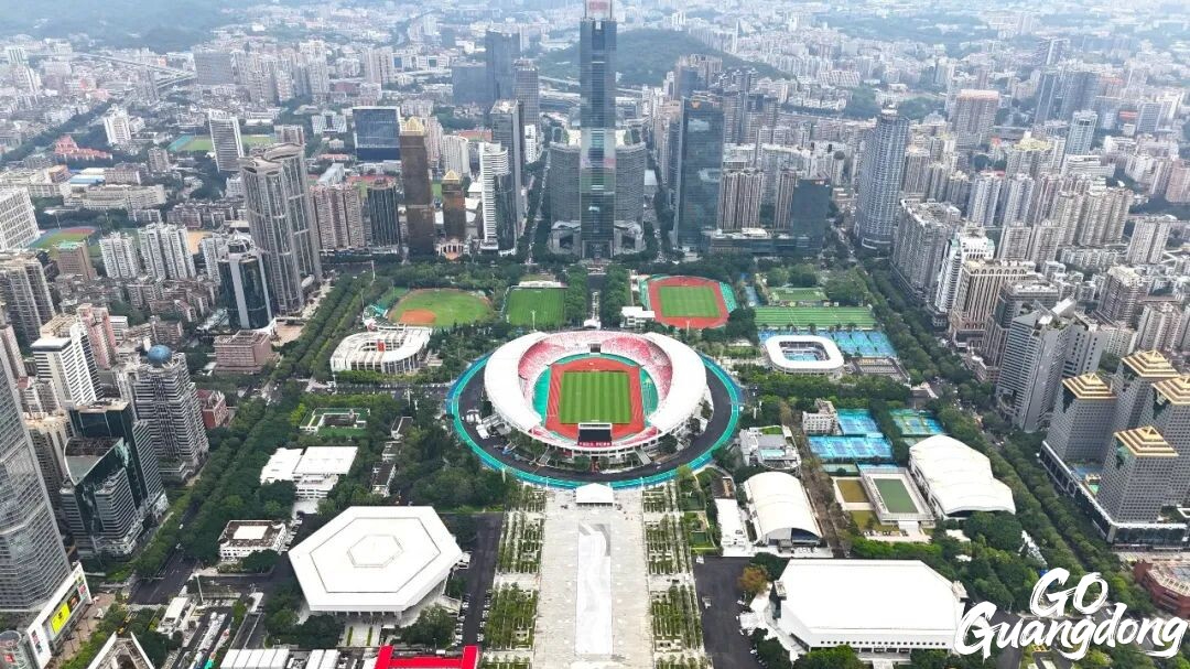 Tianhe Sports Center renovated and open to the public