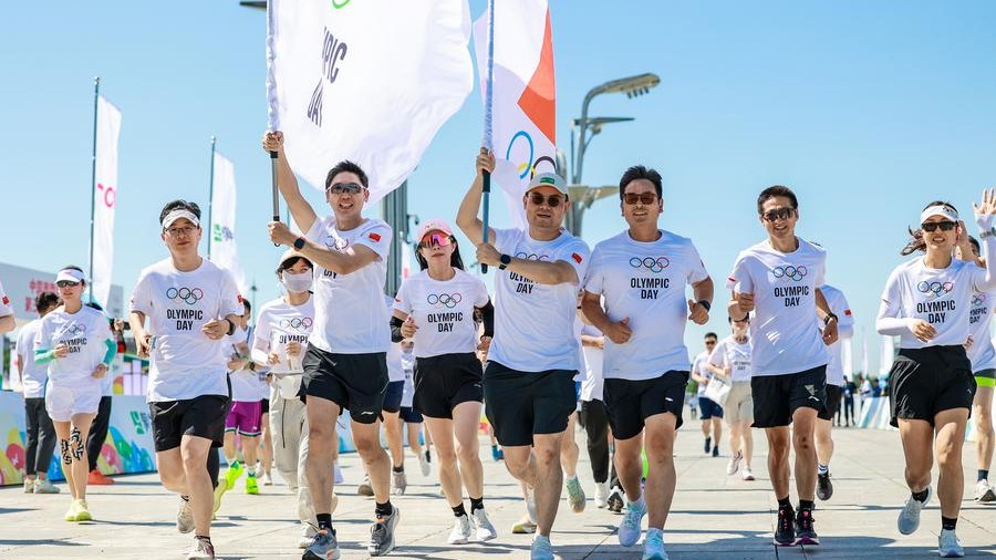 Let's move! China celebrates Olympic Day in fitness-for-all activities