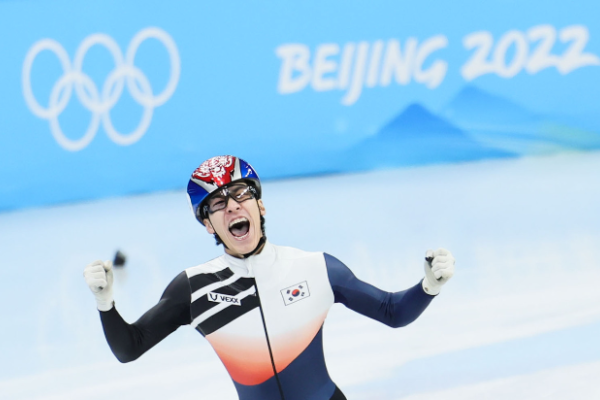 Women snowboarders raise China's medal tally hopes