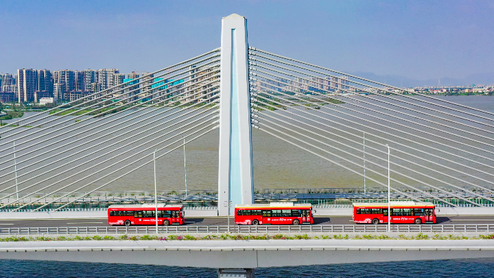Passenger transport in Zhuhai