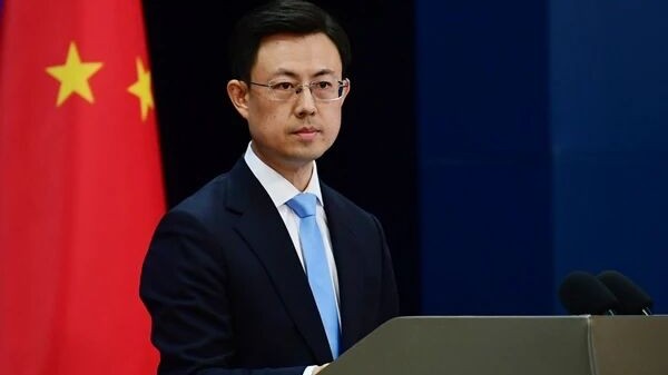特朗普说将于明年初访华，外交部回应