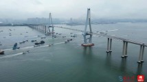 争“鲜”出海!湛江海事部门现场护航渔船出港 争“鲜”出海!湛江海事部门现场护航渔船出港