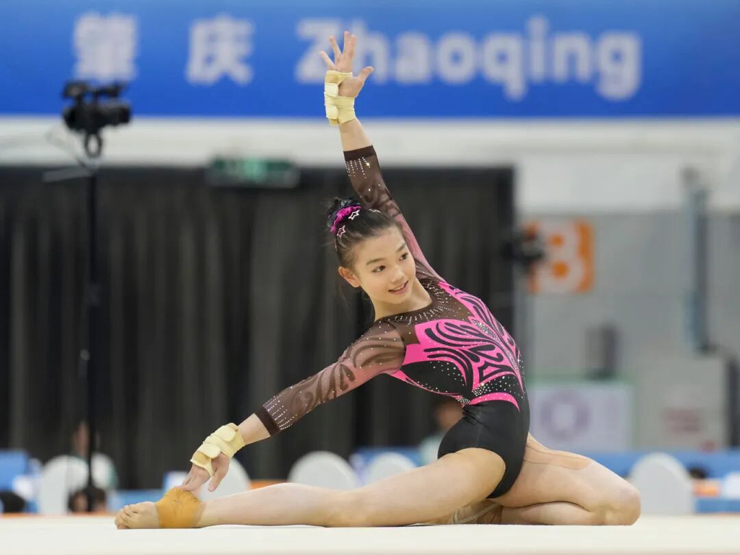 全运会丨体操——女子自由体操决赛赛况XxjpseC002875_20251117_MVPFN0A001 (1).JPG