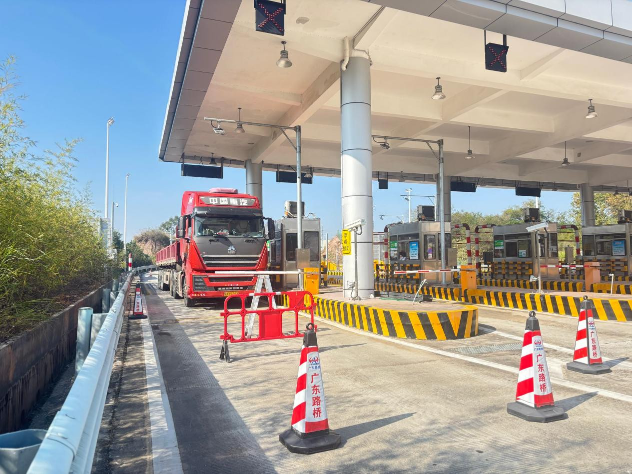 涉事货车在河东收费站被成功拦截