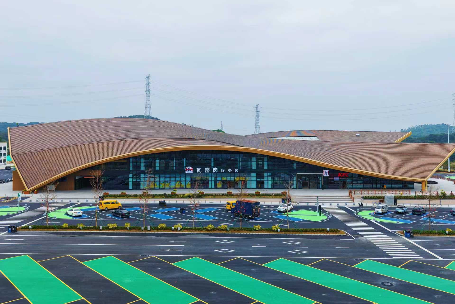 广韶高速瓦窑岗服务区39日开通