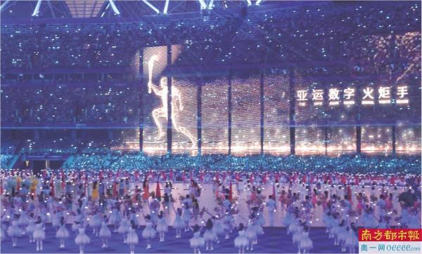 9月23日,浙江杭州,第19届亚运会盛大开幕仪式上的数字火炬手。 南都记者 徐杰 摄