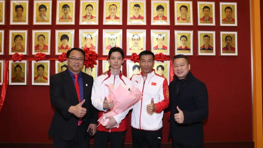 李政寰，登上中国蹦床队世界冠军榜！