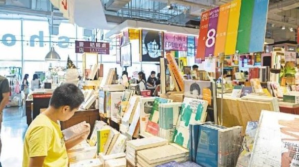 2024年我国成年国民综合阅读率达82.1%